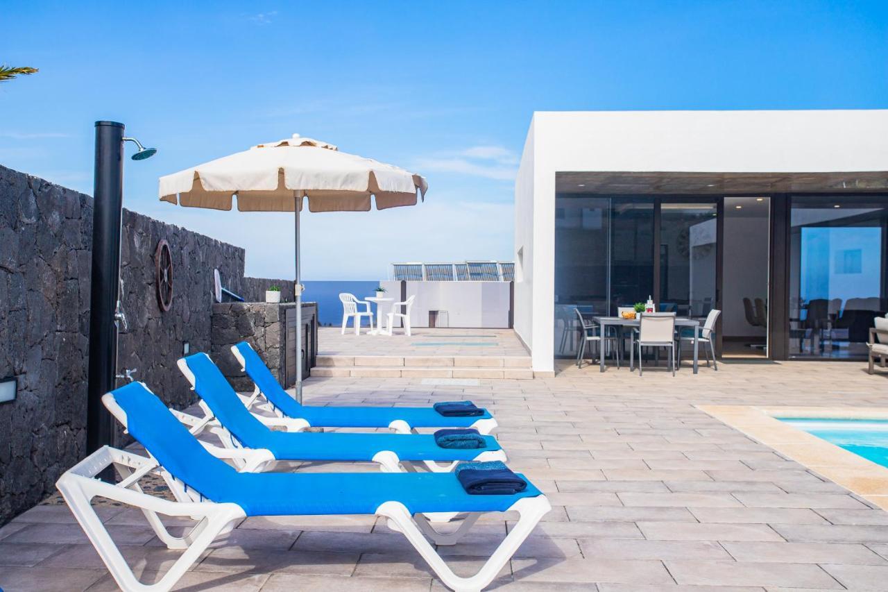 Eslanzarote Villa Tony, heated pool, jacuzzi La Costa Exterior foto